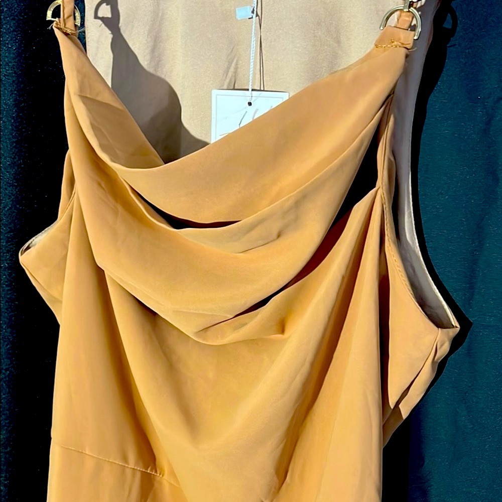 Elegant Tan Sleeveless Top size S -camel  like color New with Tags